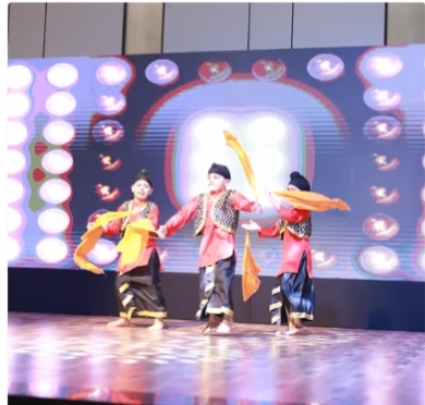 Stage performance 2